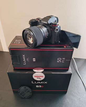 Panasonic Lumix S5D + obiettivo 50 mm f1.8