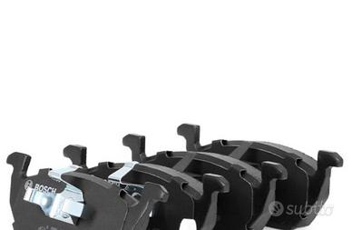 Kit dischi e pastiglie freni golf v e audi a3 ant.