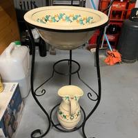 Antico set da toilette  in ferro battuto