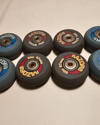 8 Ruote Razors Aggressive 57mm 88a/92a +cuscinetti