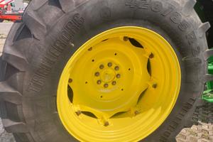 Ruote complete R34 per John Deere + Ricambi