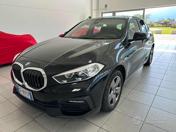 BMW 116 d 5p. Business Advantage