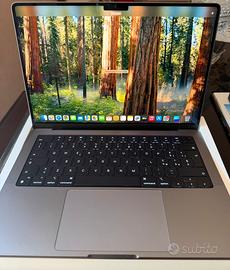 Apple MacBook Pro M2