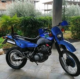 Yamaha Xt600