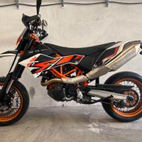KTM 690 SMC R  LC4 ABS