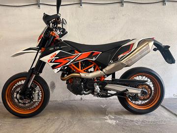 KTM 690 SMC R  LC4 ABS