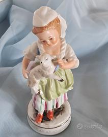 Statuina porcellana Capodimonte