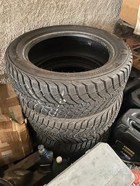 4 Pneumatici auto 225 50 17
