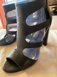 Scarpe nere