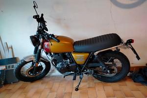 moto Brixton 