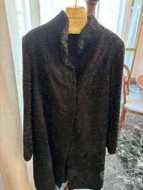 Pelliccia di astrakan nera