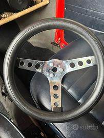 Volante piu mozzo  maggiolino 65/73