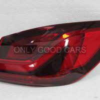 BMW Serie1 F40 Fanale LED post esterno Dx 000490