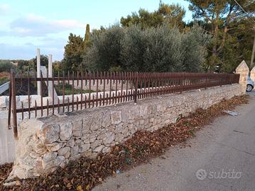 Due ringhiere da muretto L. 13,70 M. 60 cm ALT. 