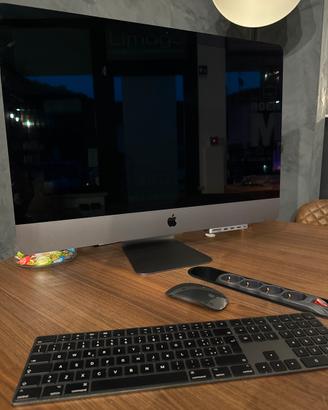 Apple iMac Pro 27” 5K Xeon 32GB Vega 56 1TB