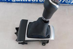 LEVA CAMBIO CON POMELLO E CUFFIA NISSAN Micra K14