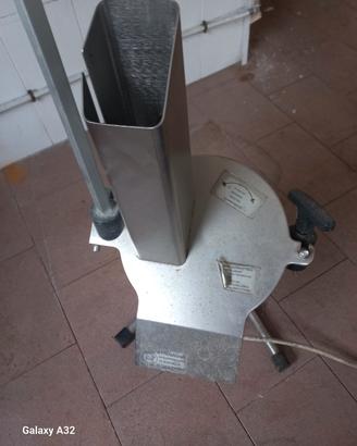 Tagliamozzarella Celme