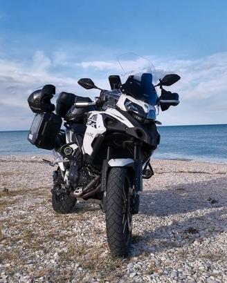 Benelli trk 502 x