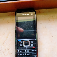 Nokia e51