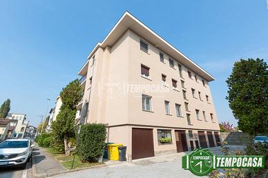 3 LOCALI CON CANTINA E BOX