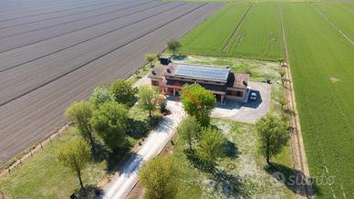 Porzione di casa tutta su a piano terra