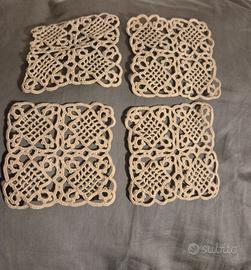 39 piccoli quadratini all'uncinetto 