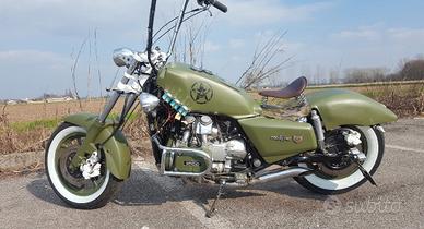 Custom 1200 su base honda