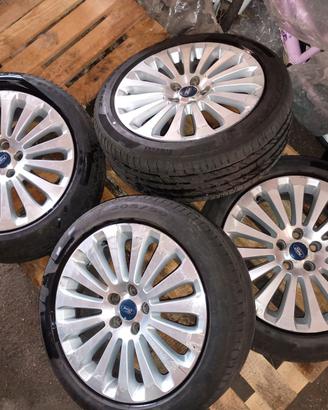 4 Cerchi in lega 17" Originali Ford Gomme Pirelli