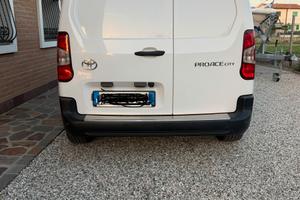 Toyota proace city