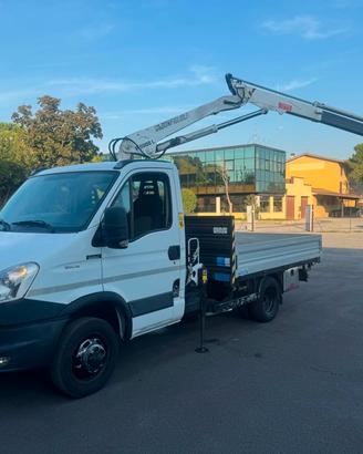 IVECO DAILY 50C15 CASSONE+ GRU (PATENTE C)