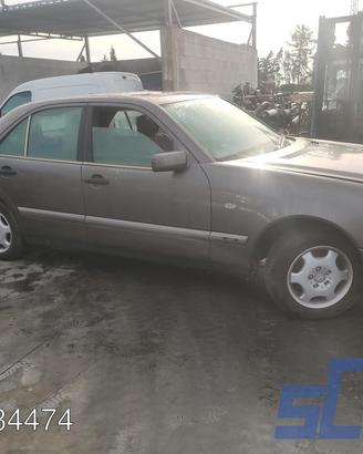 MERCEDES CLASSE E W210 E 220 D 95CV - Ricambi