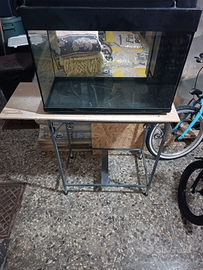 Acquario con mobiletto