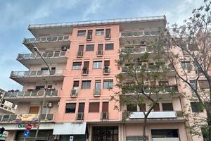 Ampio appartamento centro città buone condizioni