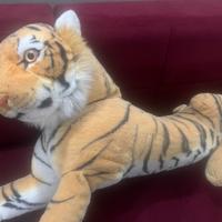 Tigre di peluche
