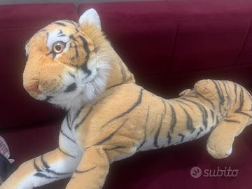 Tigre di peluche