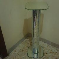 Colonna in vetro specchiato