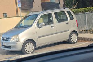 Opel agila 2003