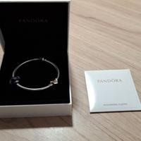 Bracciale Pandora Moments e 2 charm