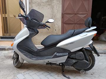 Yamaha majesty 150