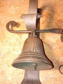 campana in bronzo fine 800, primi 900