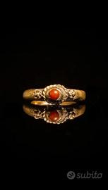 Antico anello romano in bronzo lavorato e corniola