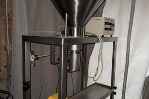 Pesatrice semiautomatica per polveri SANOX