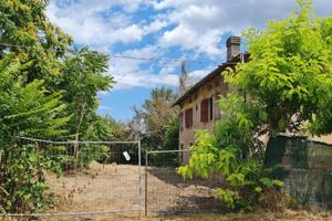 Rustico / Casale di 891 m² con più di 5 locali e b