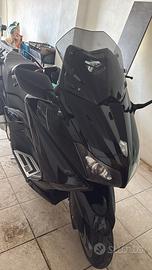 Yamaha T-Max 530