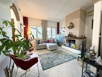 CASA SEMINDIPENDENTE A QUARRATA