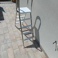 scaletta piscina