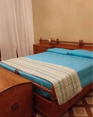 Stanza con letto matr.o letti sing.bagno privato