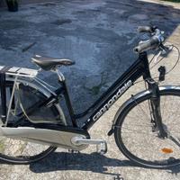 Bicicletta Citybike Cannondale 28