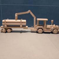 Modellino di Trattore in Legno con Rimorchio