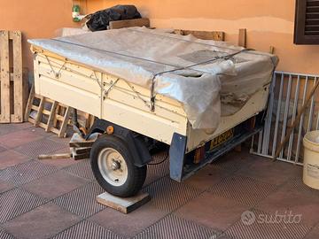 Carrello rimorchio auto